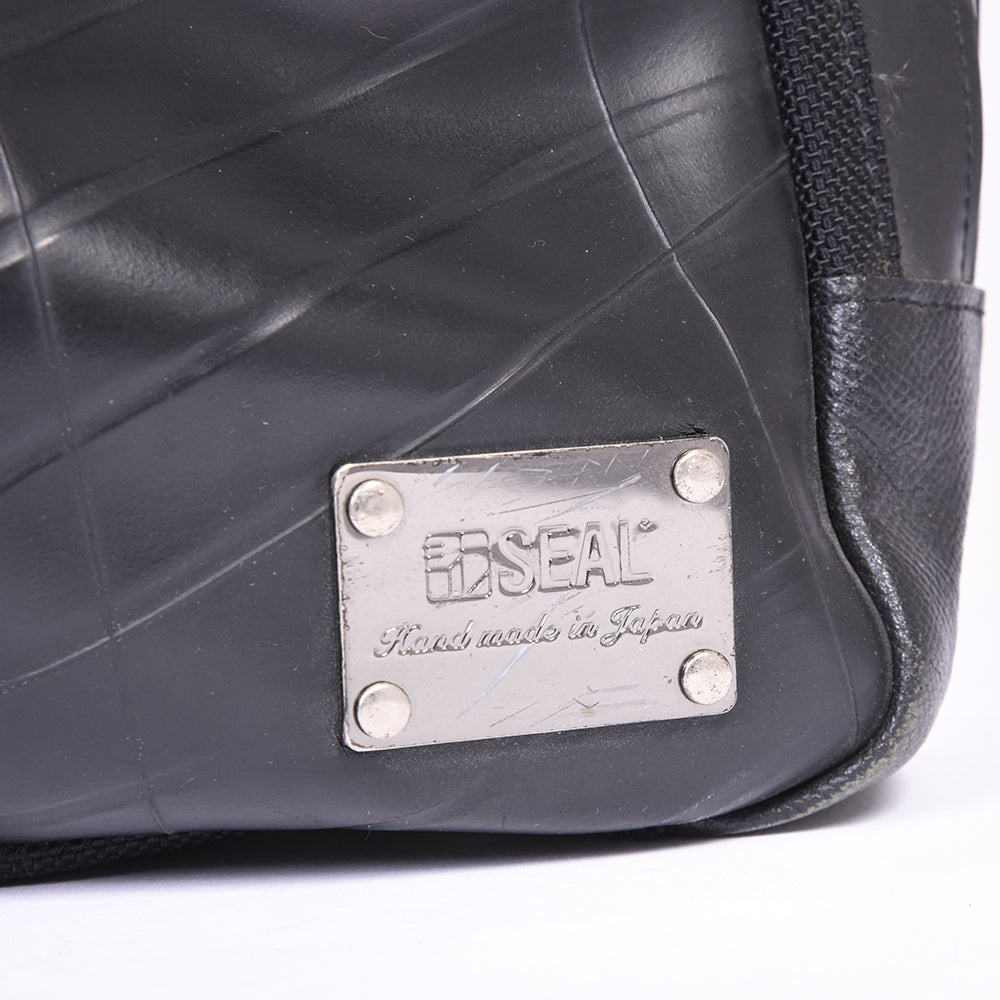 2025/10/3掲載 ブリーフケース waterproof-R245【SEAL公式リユース】