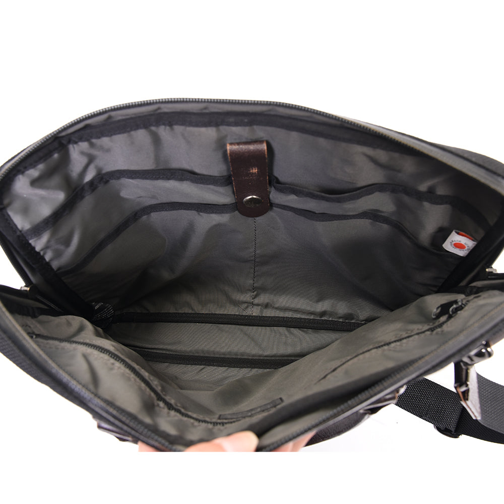 2025/8/8掲載 スリムブリーフケース waterproof-R188【SEAL公式リユース】