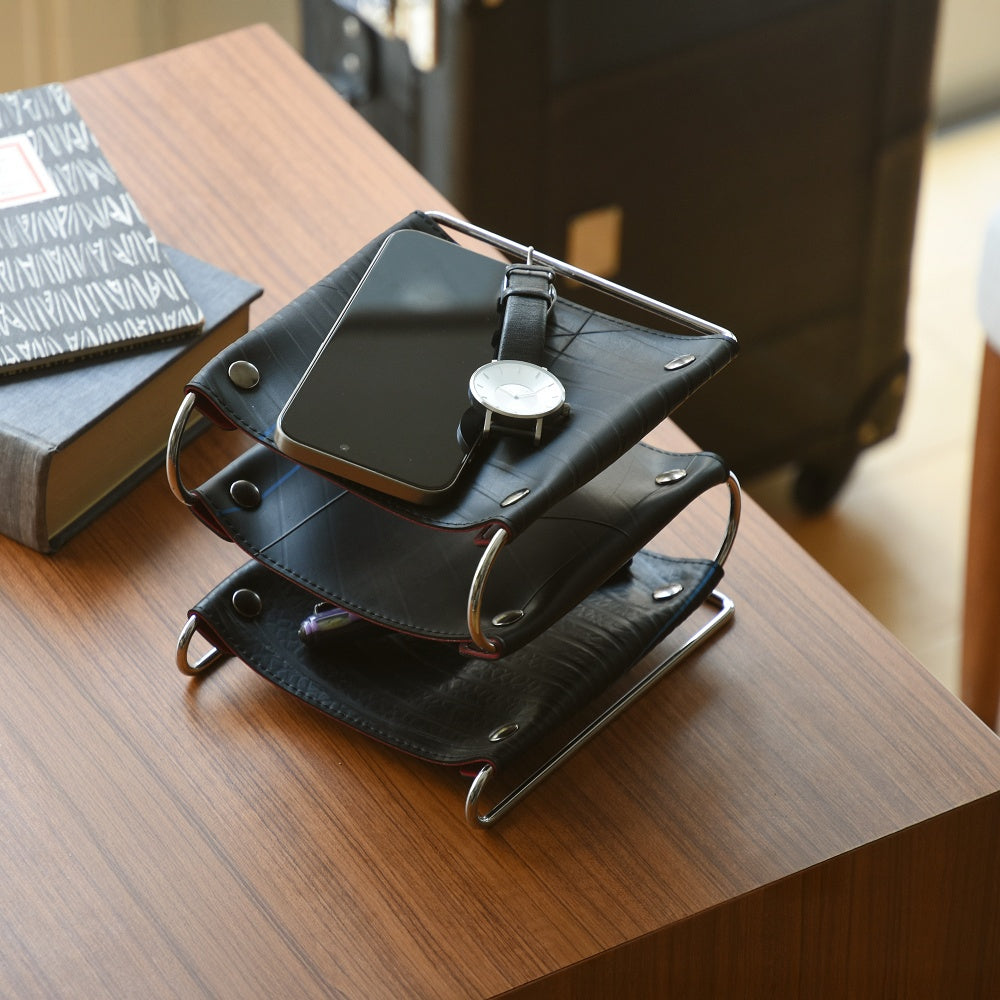 初回数量限定-SEALの小さな家具「TUBE metal tray」【表参道限定モデル】