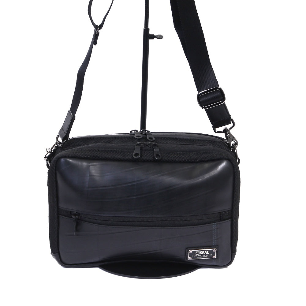 ゾウ　ショルダーバッグ ブラック ノベルティ トラベルショルダーウォレット -ブラック -2061【アウトレット製品