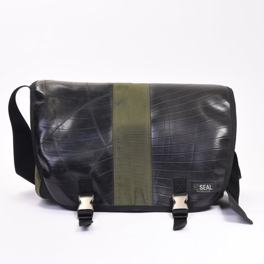 2025/11/21掲載　メッセンジャーバッグ-R342【SEAL公式リユース】
