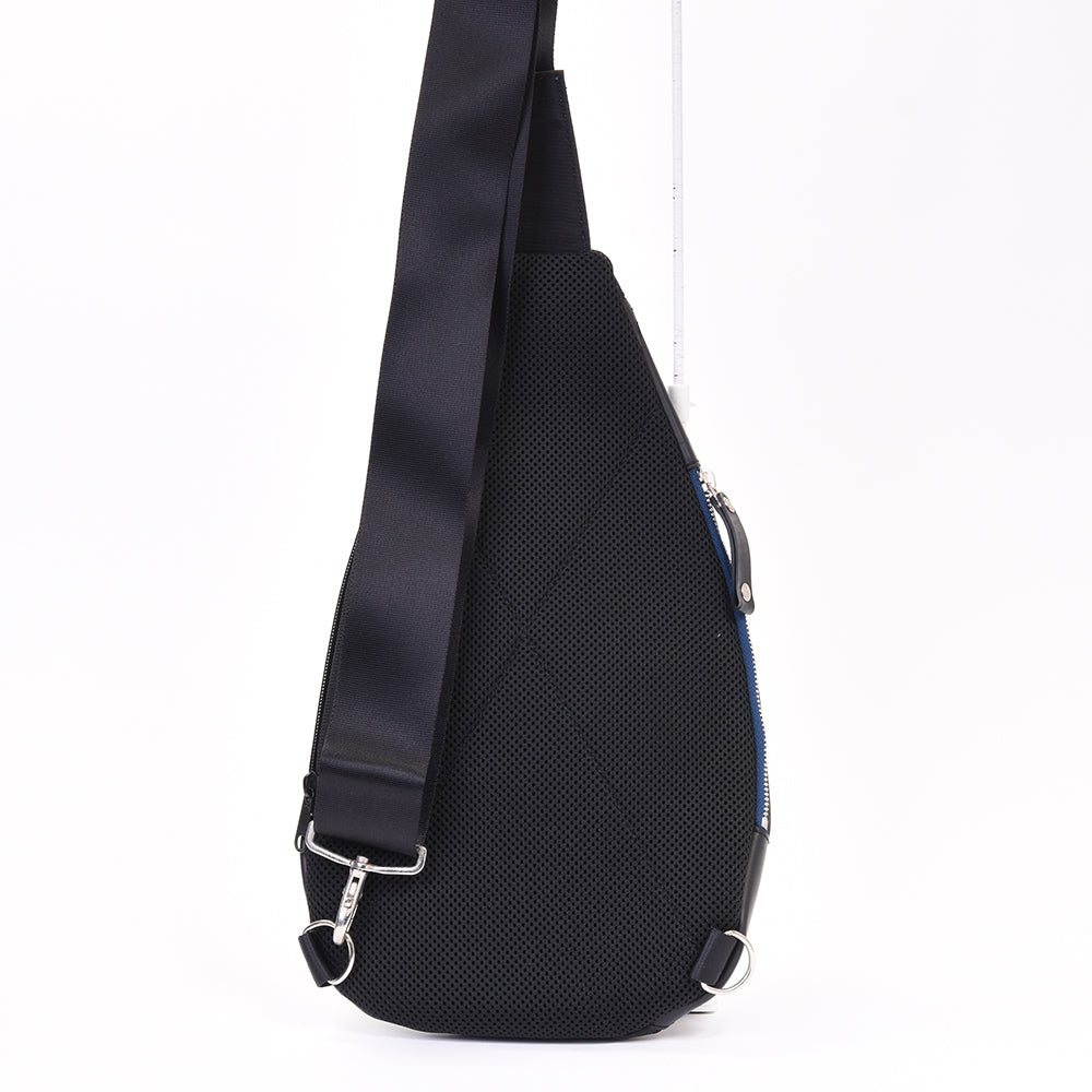 2025/12/12掲載　ワンショルダーバッグspiral 【表参道限定アイテム】-R319【SEAL公式リユース】