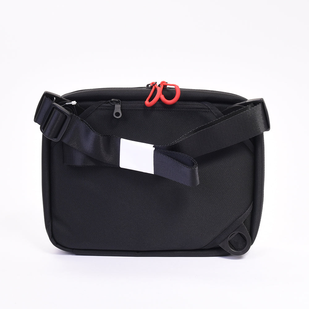 2025/11/14掲載　オーガナイザーショルダーバッグ MAX-R326【SEAL公式リユース】