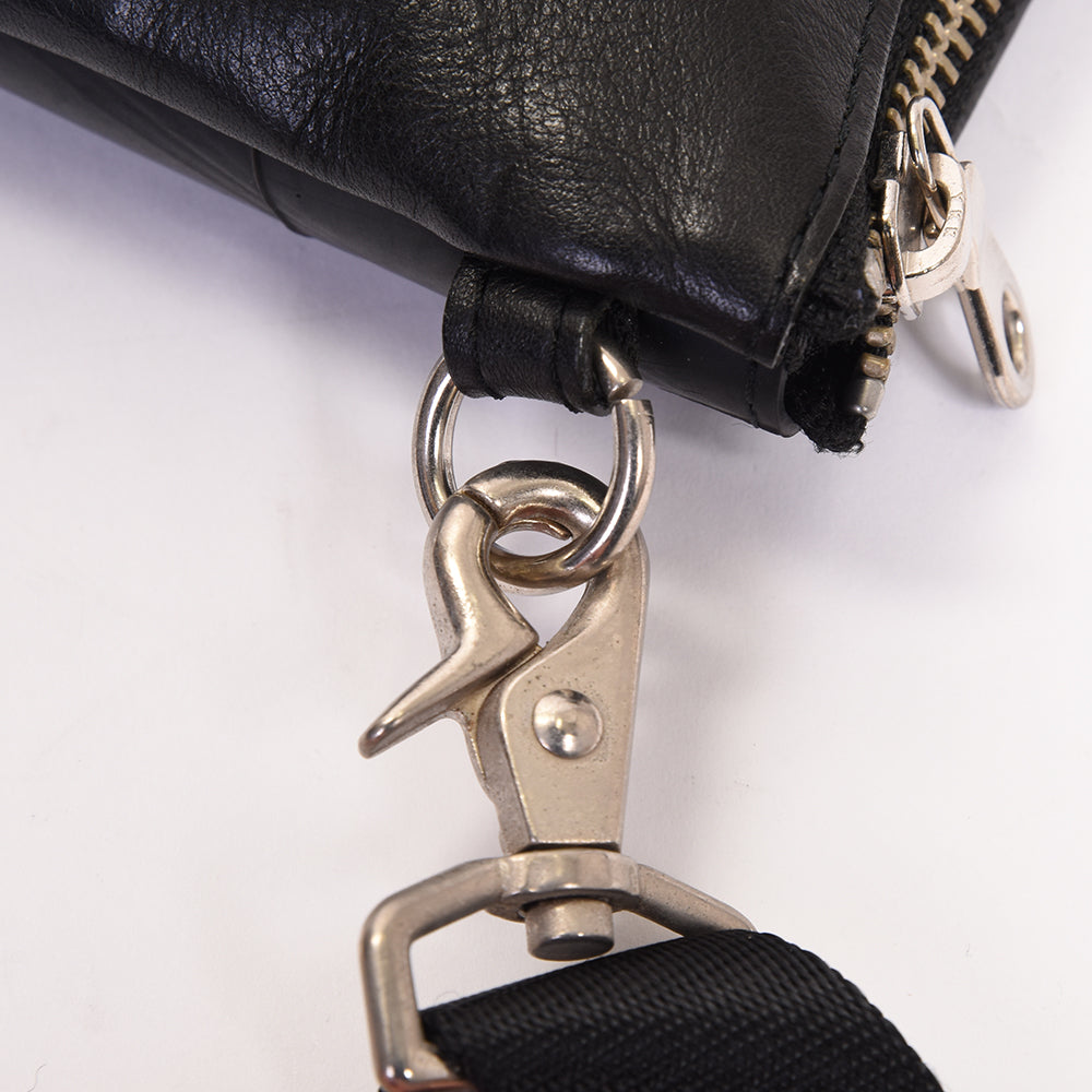 2025/11/21掲載　本革製リバーシブルミニサコッシュ-R251【SEAL公式リユース】