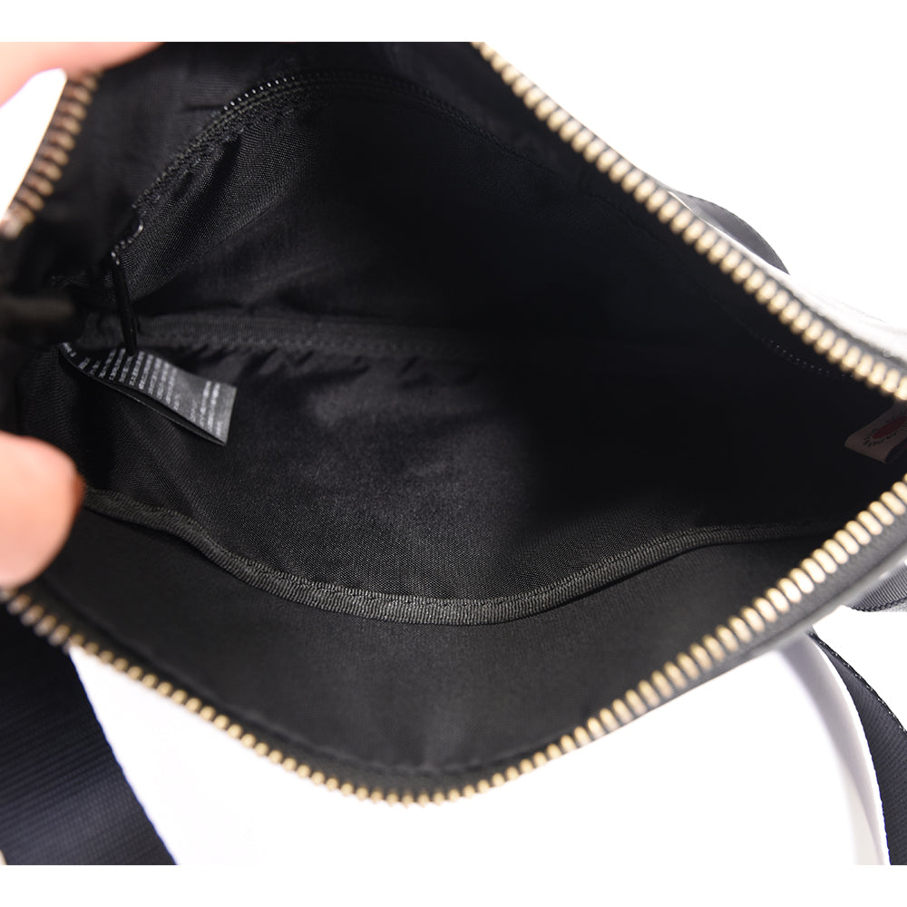 2025/11/21掲載　本革製リバーシブルミニサコッシュ-R251【SEAL公式リユース】