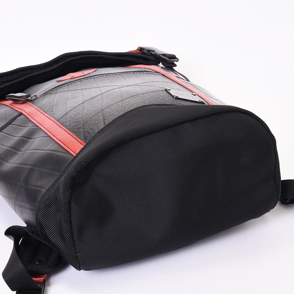 2025/10/31掲載　デザイナーズバックパック-R233【SEAL公式リユース】