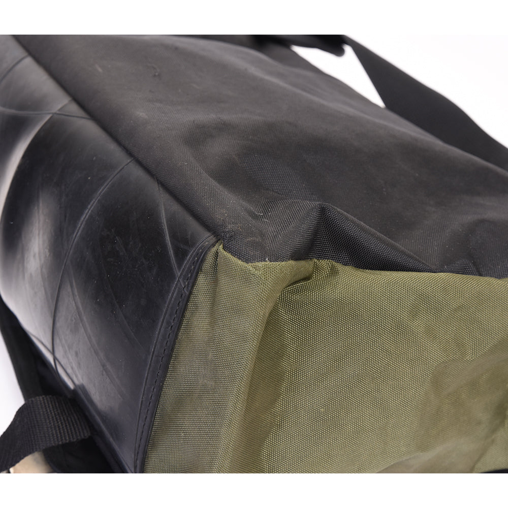 2025/11/21掲載　メッセンジャーバッグ-R342【SEAL公式リユース】