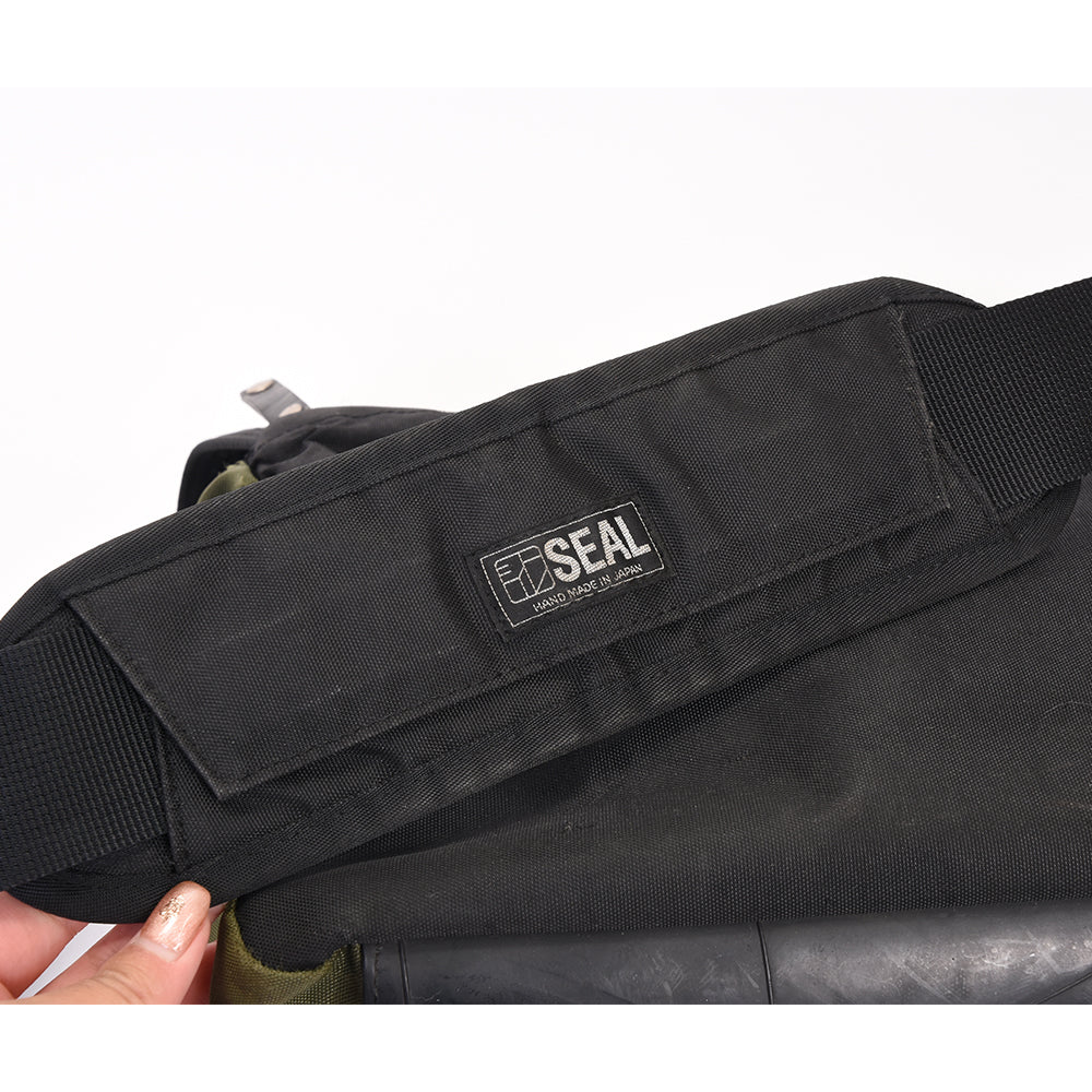 2025/11/21掲載　メッセンジャーバッグ-R342【SEAL公式リユース】