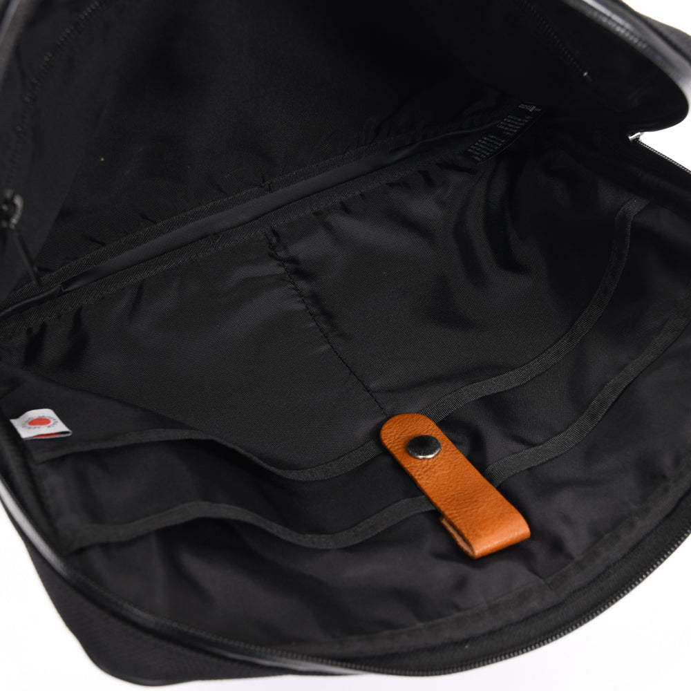 2026/7/17掲載　クラッチバッグ waterproof-R435【SEAL公式リユース】