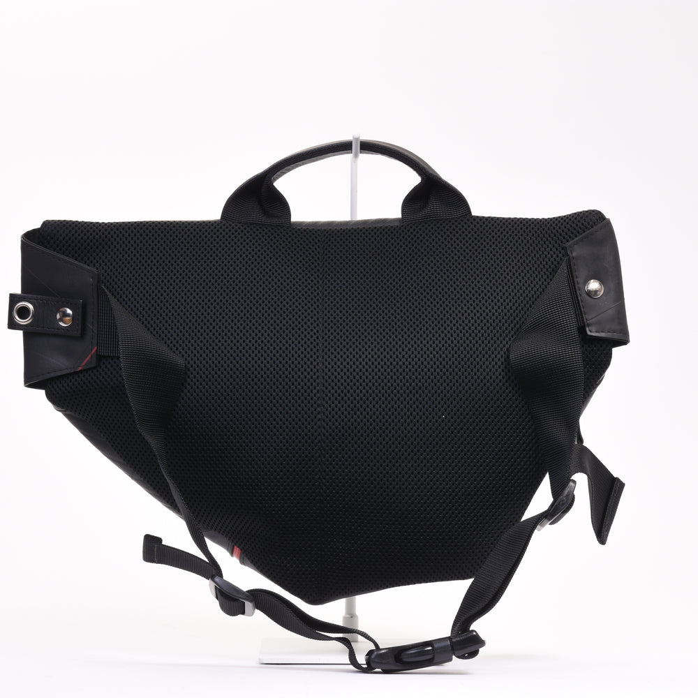 ワンショルダーバッグ TRIANGLE LARGE new model-2040【アウトレット製品】