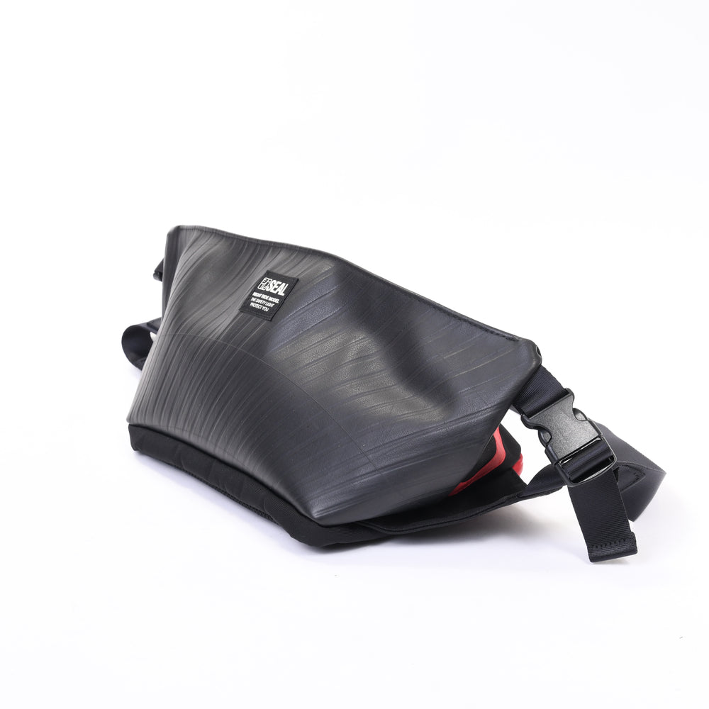 2026/8/7掲載　ウエストバッグ　ナイトライドモデル-R483【SEAL公式リユース】
