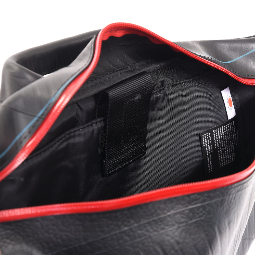 ワンショルダーバッグ TRIANGLE LARGE new model-2040【アウトレット製品】