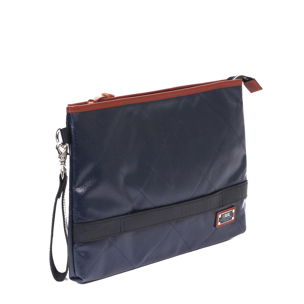キルティングクラッチバッグ-ネイビー-1180【アウトレット製品】