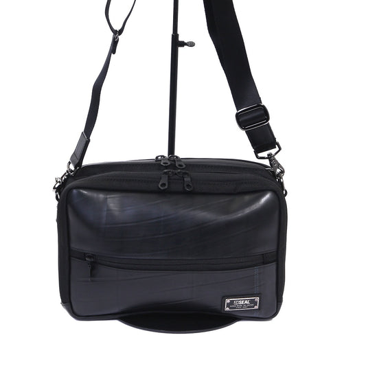 トラベルショルダーウォレット -ブラック -2061【アウトレット製品】