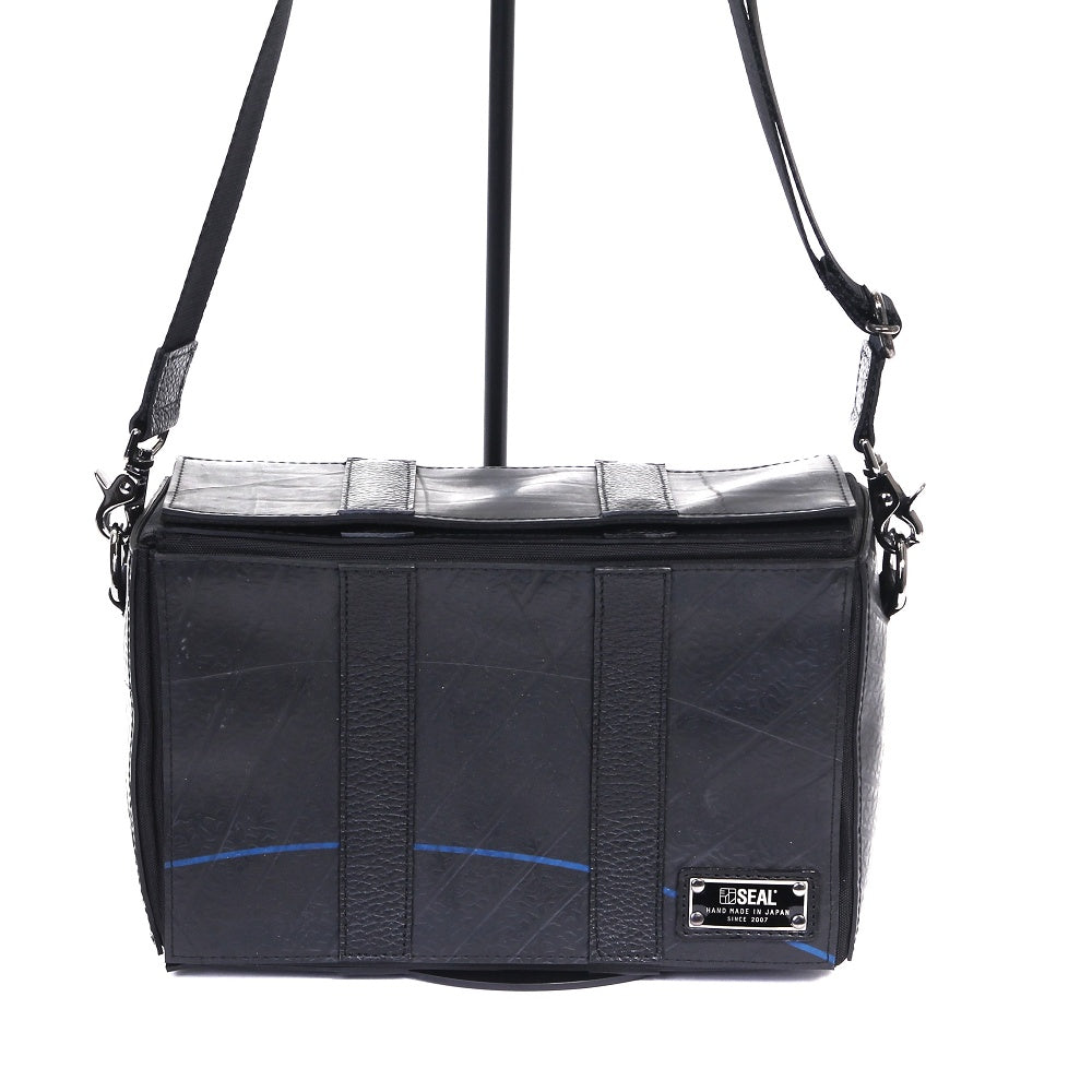 サンプル製品-スクエアショルダーバッグ-2056【アウトレット製品】