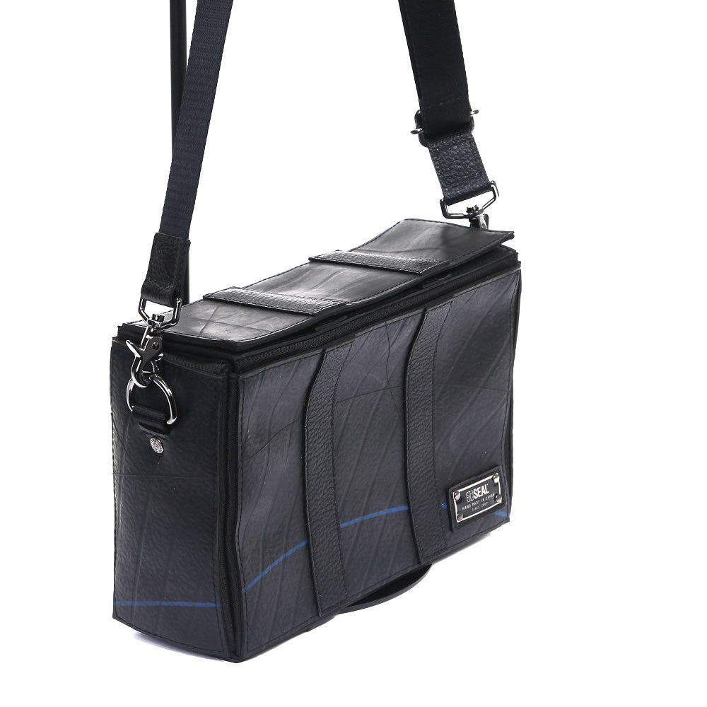 サンプル製品-スクエアショルダーバッグ-2056【アウトレット製品】