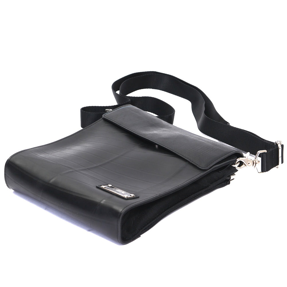 キスロックスクエアショルダーバッグ-ブラック-2072【アウトレット製品】