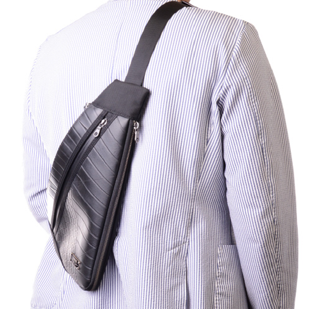 フラットワンショルダーバッグ-ブラック-1187【アウトレット製品】