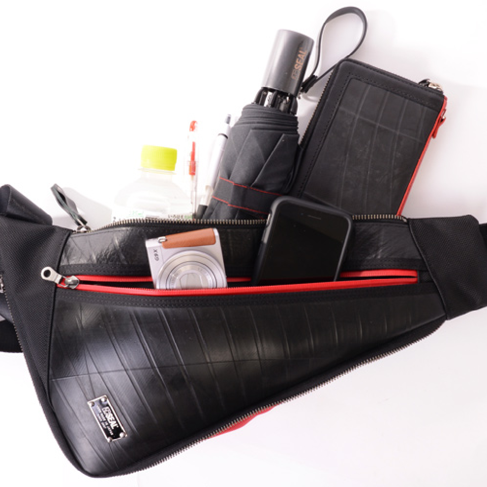 フラットワンショルダーバッグ-ブラック-1187【アウトレット製品】