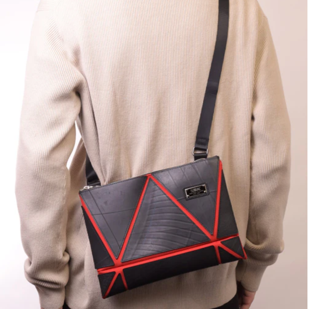 アッセンブルサコッシュバッグ-レッド-1181【アウトレット製品】