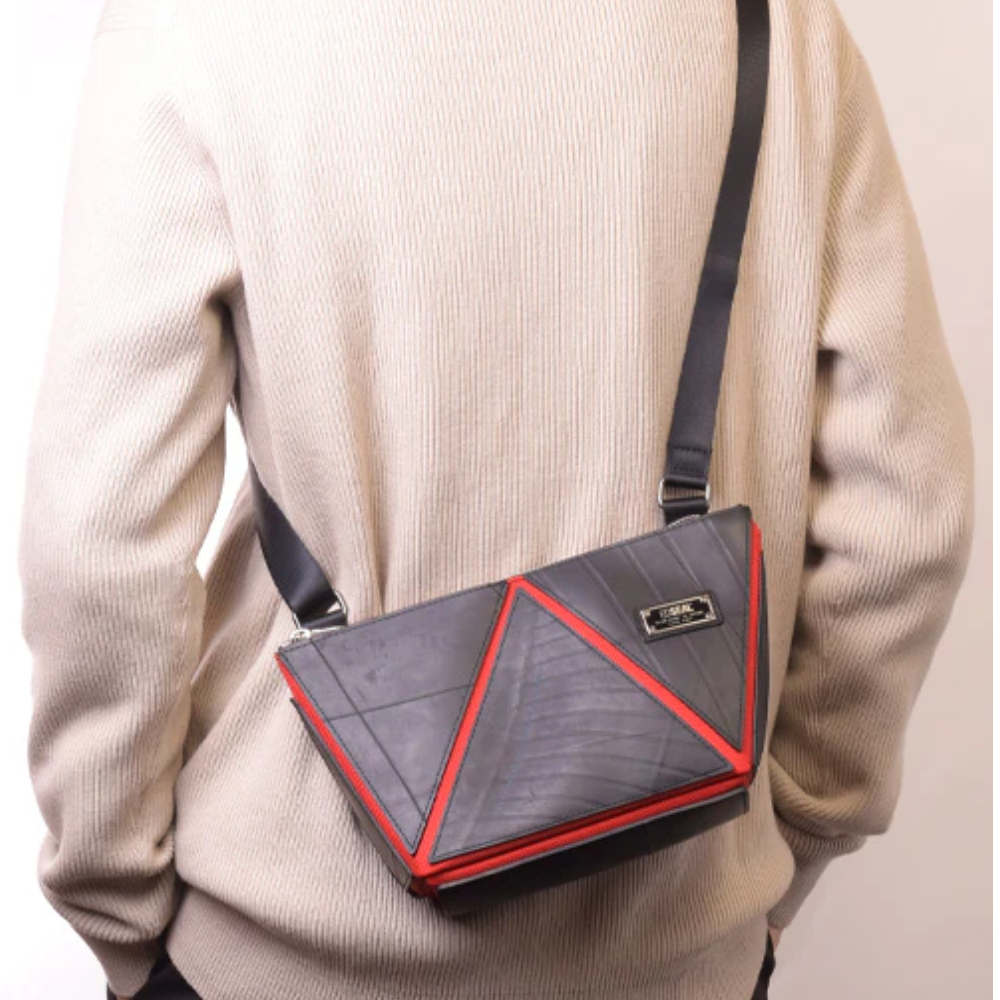 アッセンブルサコッシュバッグ-レッド-1181【アウトレット製品】