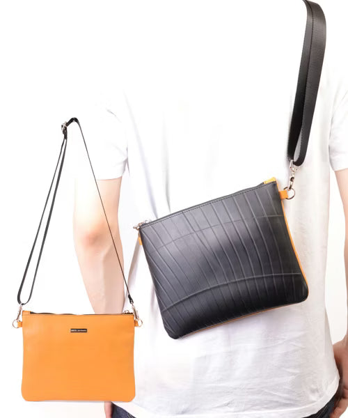 本革製リバーシブルミニサコッシュ-2007【アウトレット製品】